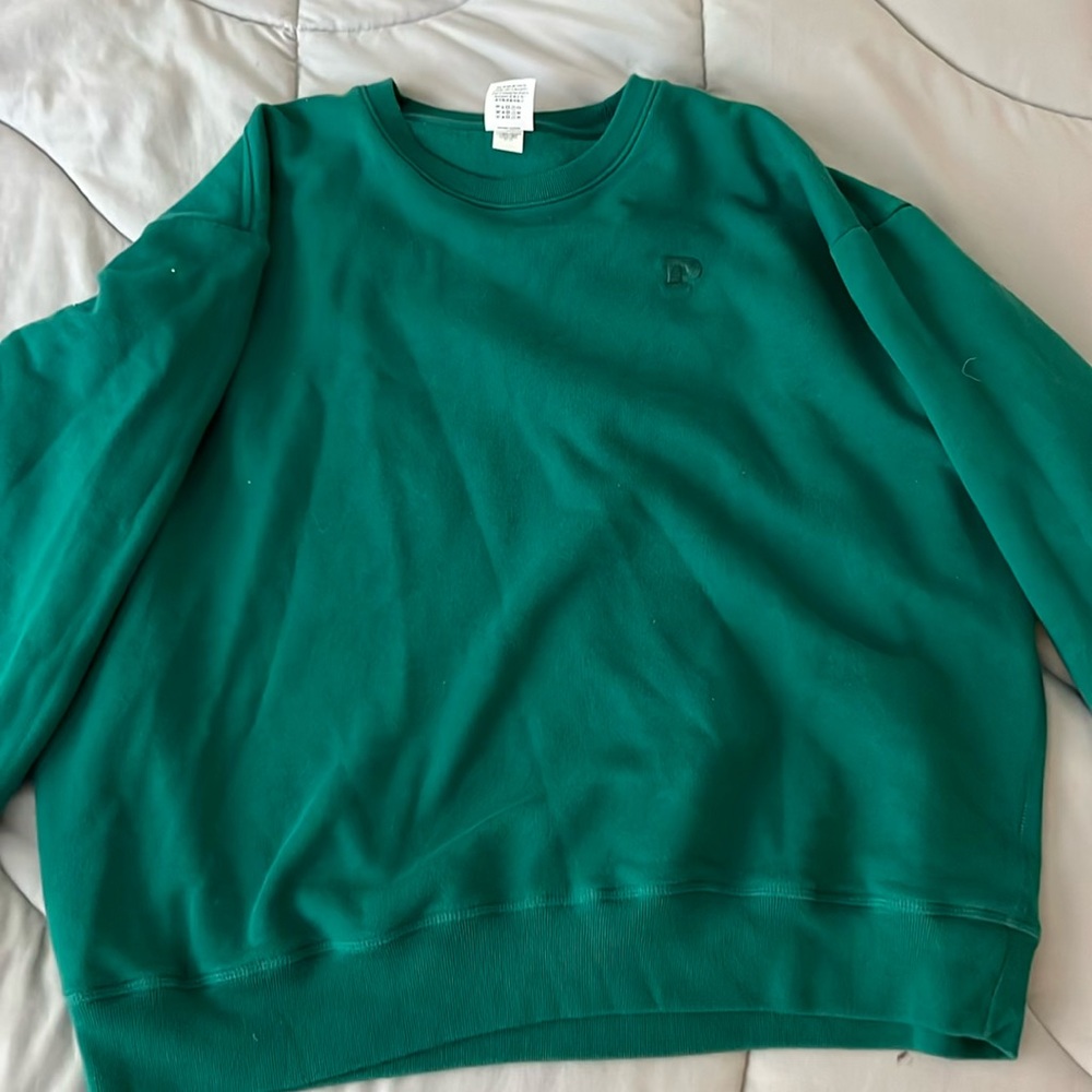 Victoria Secret Link Crewneck